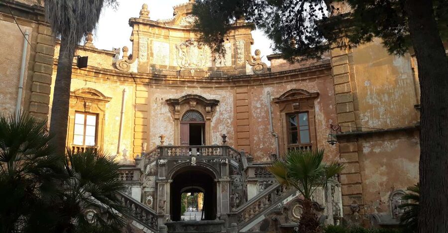 Bagheria: tour of Villa Palagonia and Street Food itinerary - Quick hits