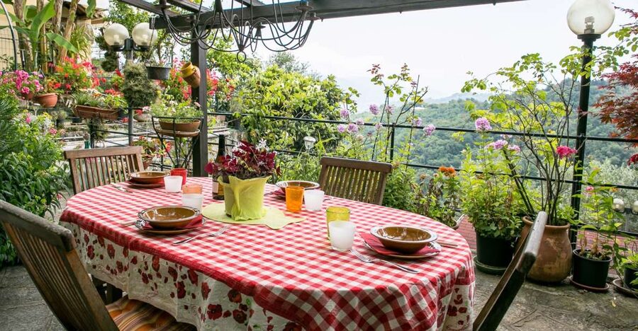 Cefalù: Dining Experience at a Local's Home - Cefalù from a family kitchen: what makes this private meal work