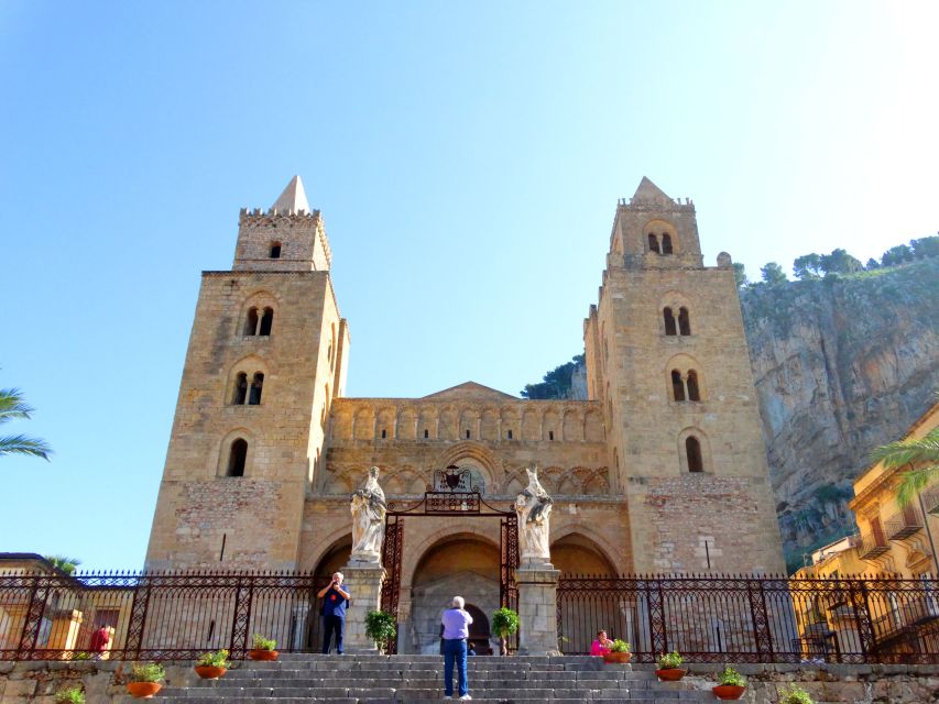 Cefalù: Guided Walking Tour & Cefalu Cathedral Mosaics - Porta Giudecca and the Jewish quarter alleys
