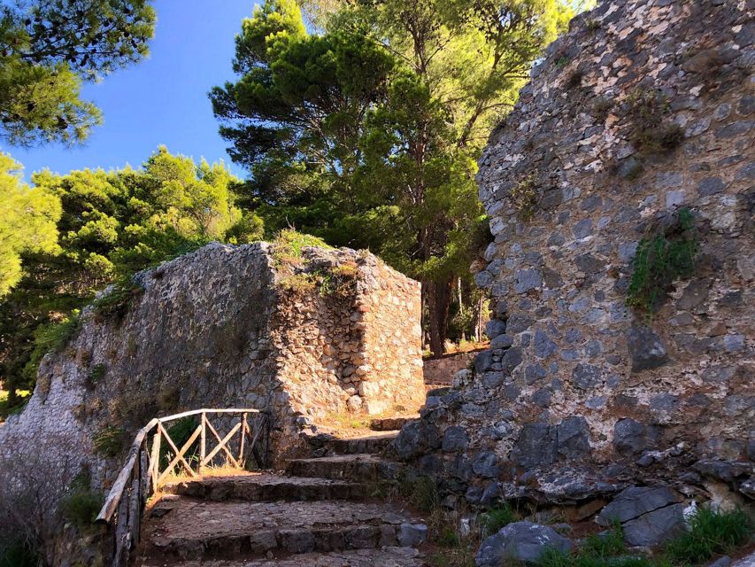 Cefalú: La Rocca Archaeological Park Guided Hiking Tour - Who this guided hike suits (and who should think twice)