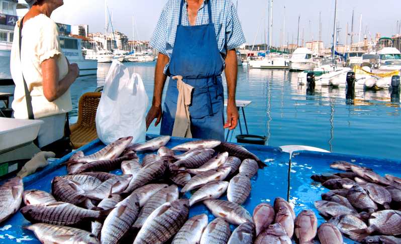 Cefalù: Market Tour and Meal at a Local's Home - Back at the home kitchen: the cooking demo that teaches by doing