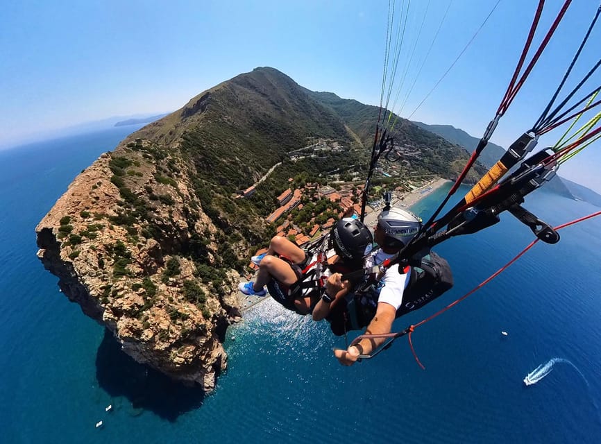 Cefalù: tandem paragliding flight and insta360 video - Entering The Sky Over Cefalù