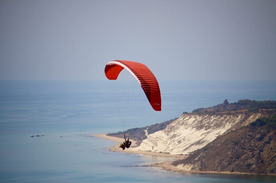 Cefalù: tandem paragliding flight and insta360 video - So What Do You Actually See Up There?