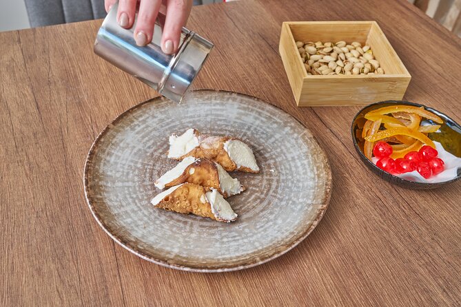 Cooking class in a villa with Palermo view - Garden walk and aperitif: how the meal starts before you touch flour