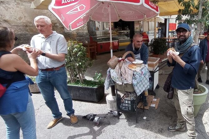 Discover Palermo in 3 hours. Art, history, markets and street food - Cannoli and coffee: where this walk helps you eat like a local