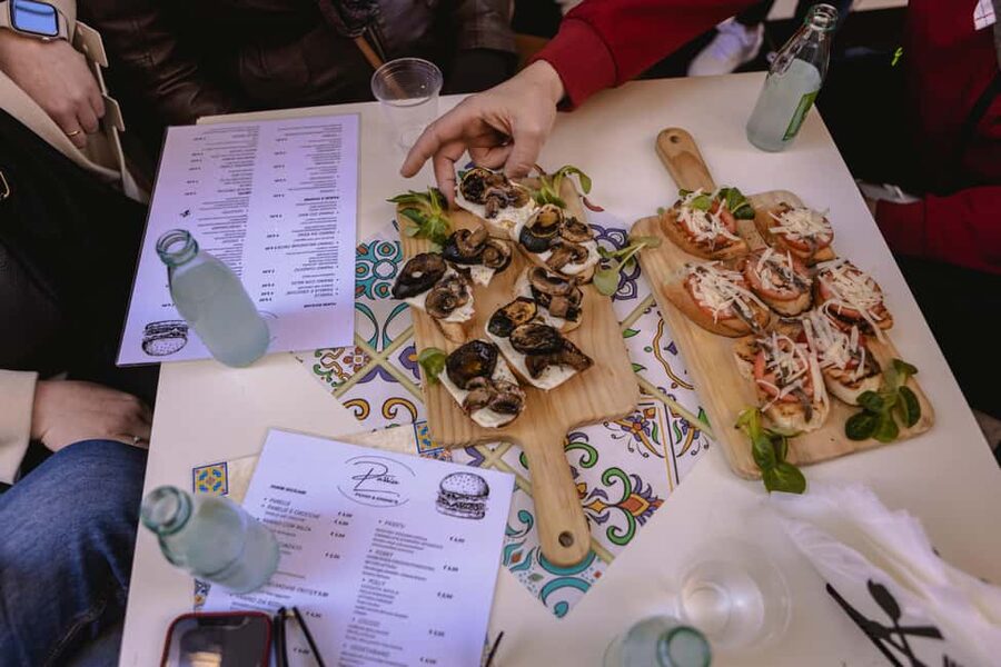 Eating Palermo: Evening Food & Wine Tour - Wine and cocktails during the tastings: drinking with food, not after