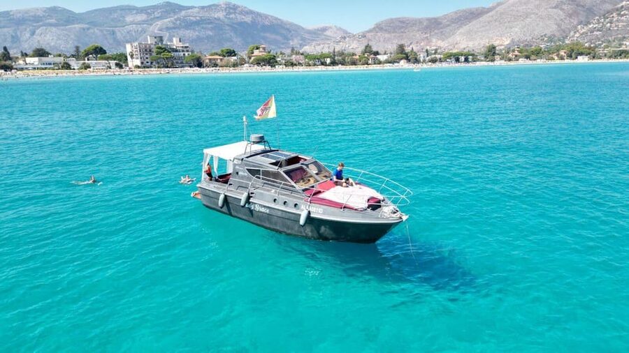 Half day boat tour of Palermo - A half-day Palermo boat trip that actually delivers time in the water