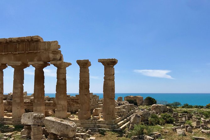 Leave the City Behind Tour with Guide Driver starts from Palermo - Palermo to Selinunte: the drive that sets the mood