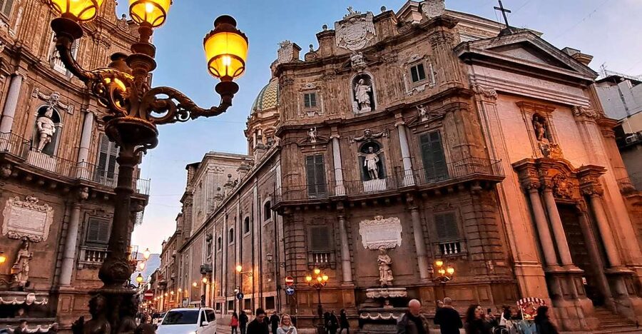 Napoli tour: alla scoperta del centro storico - San Lorenzo Maggiore and the idea of the city under the city