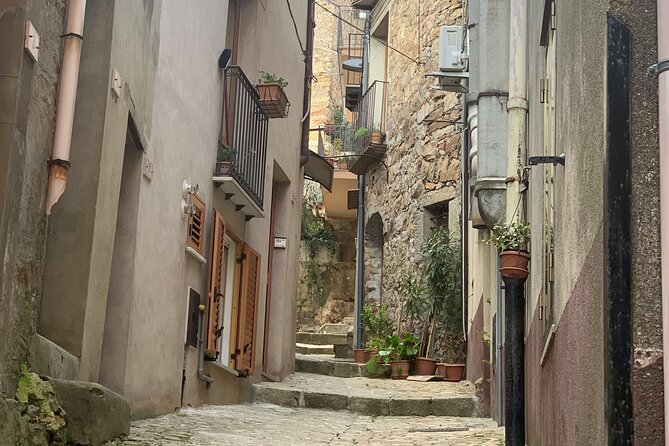 One day to Cefalù and Geraci Siculo from Palermo, private tour - Sea-facing atmosphere: what you’ll likely love near the old port
