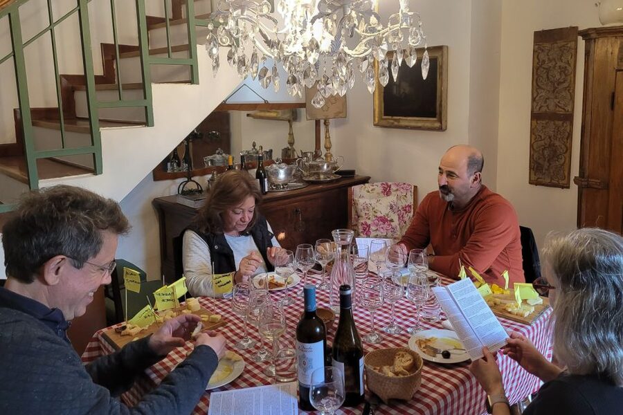 Palermo: 2-Hour Sicilian Cheese and Wine Tasting Tour - Dessert wine and cassatelle: Zibibbo plus sweets