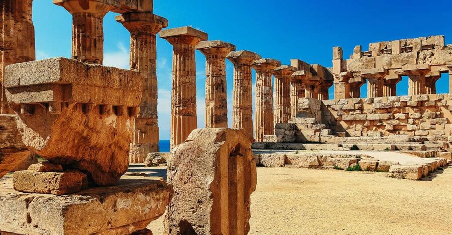 Palermo: Agrigento and the Valley of the Temples Day Tour - Getting value: guidebook help vs hiring a park guide