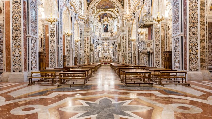 Palermo: custom tour with a local expert - Piazza Quattro Canti: where the tour starts and your bearings click