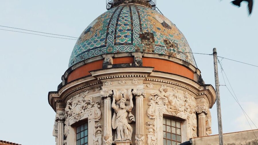 Palermo: custom tour with a local expert - Ballarò Market on foot: where to eat without playing guessing games