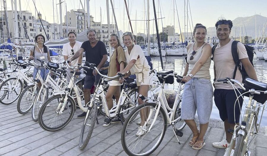 Palermo: Guided Bike Tour with Street Food Tasting - Chiara’s Guide Style: Funny, Connected, and Built for Busy Streets
