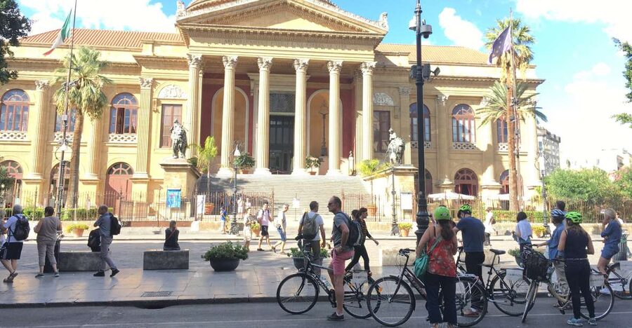 Palermo: Historic Center Guided Bike Tour with Food Tasting - Fontana Pretoria, Markets, and the Royal-to-Cathedral Stretch