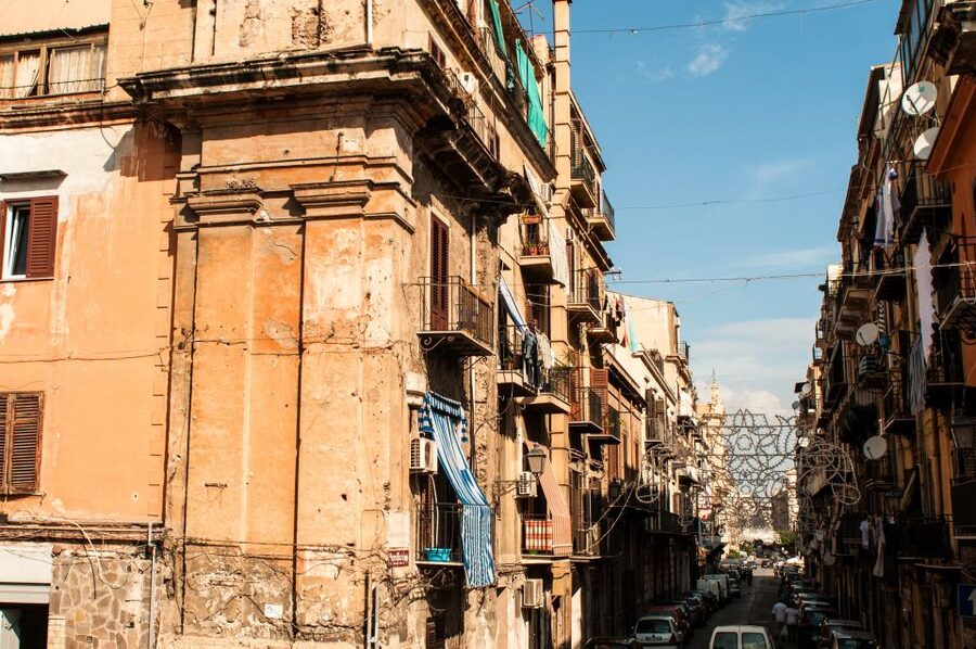Palermo: Hop-on Hop-off Bus Tour 24-hour Ticket - Route 2: Villas, gardens, and Zisa-area highlights