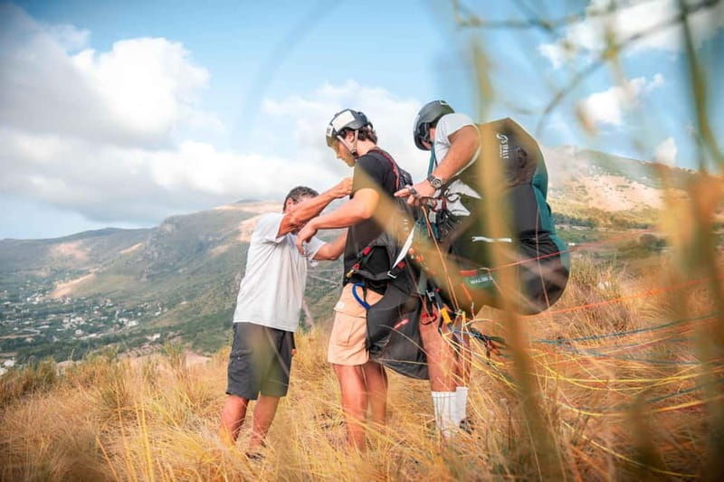 Palermo: paragliding flight with instructor foto and video - Getting There Without Stress: Pickup to Take-Off