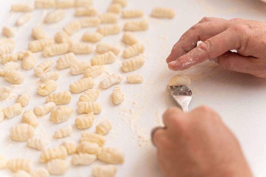 Palermo: Private Pasta and Tiramisu Class at a Local's Home - How the class runs inside a Palermo home