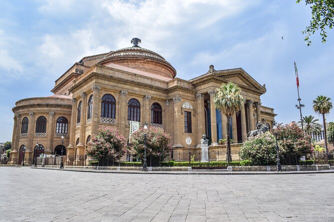 Palermo Scavenger Hunt and Highlights Self Guided Audio Tour - Chiesa del Gesù, La Martorana, and Piazza Pretoria: Solving at Street Level
