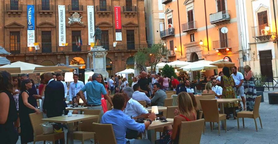Palermo storie e segreti: tour tra arte misteri e leggende - Teatro Massimo and its ghost story: legend with a real address