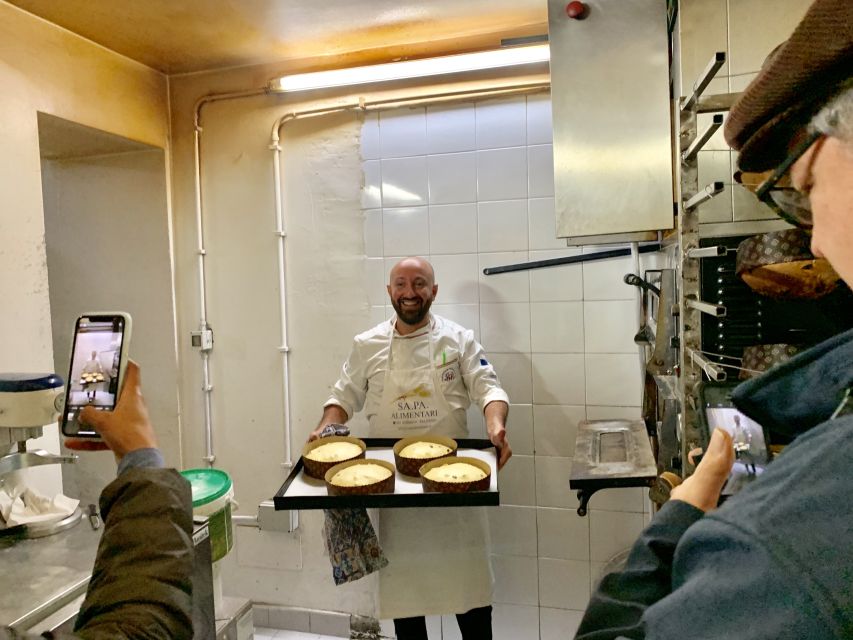 Palermo: Street Food and Local Market Tasting Tour - Finding the Right Start: Teatro Massimo and Your Red-Umbrella Guide