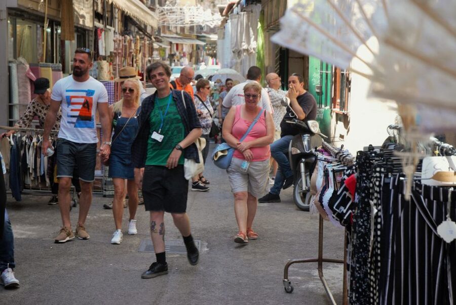 Palermo: Street Food and Local Market Tasting Tour - Capo and Vucciria Markets: How Palermo Feeds Itself