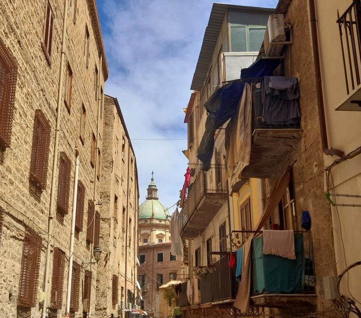 Palermo: Street Food Tour in Ballarò and Vucciria Markets - Vucciria Market: Tastings That Actually Match the Place