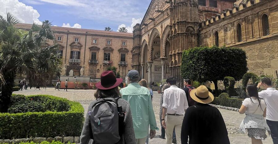 Palermo: Street Food Walking Tour with Local Guide & Tasting - Key highlights you’ll feel fast