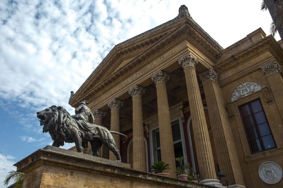 Palermo: Teatro Massimo Opera House Guided Tour - Guides, languages, and what that means for your experience