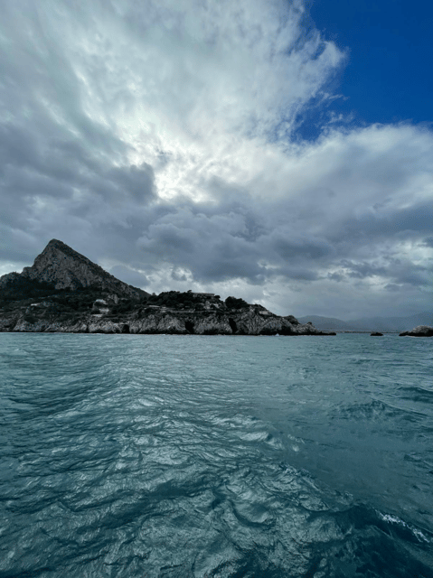 Palermo: the city from the sea - Castello Utveggio and Porta Felice: the landmarks that make the coast make sense