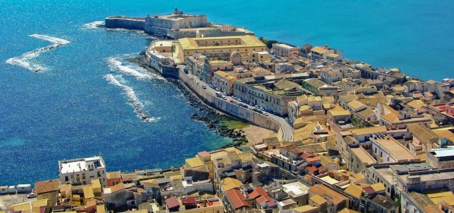 Palermo to Siracusa: stop al Valley of Temples & Roman Villa - Piazza Armerina: Roman Villa of Casale mosaics, room by room