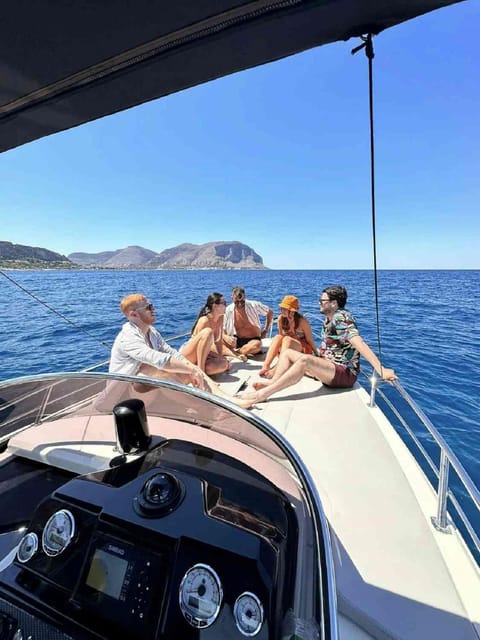 Palermo : Tour condiviso in barca con Aperitivo e Snorkeling - Why this 4-hour Palermo boat tour feels like a full day