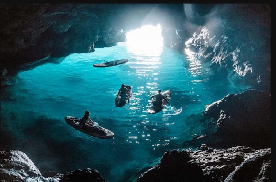 Palermo : Tour condiviso in barca con Aperitivo e Snorkeling - Stop-by-stop: Grotta Regina, Vergine Maria, Addaura, and Mondello