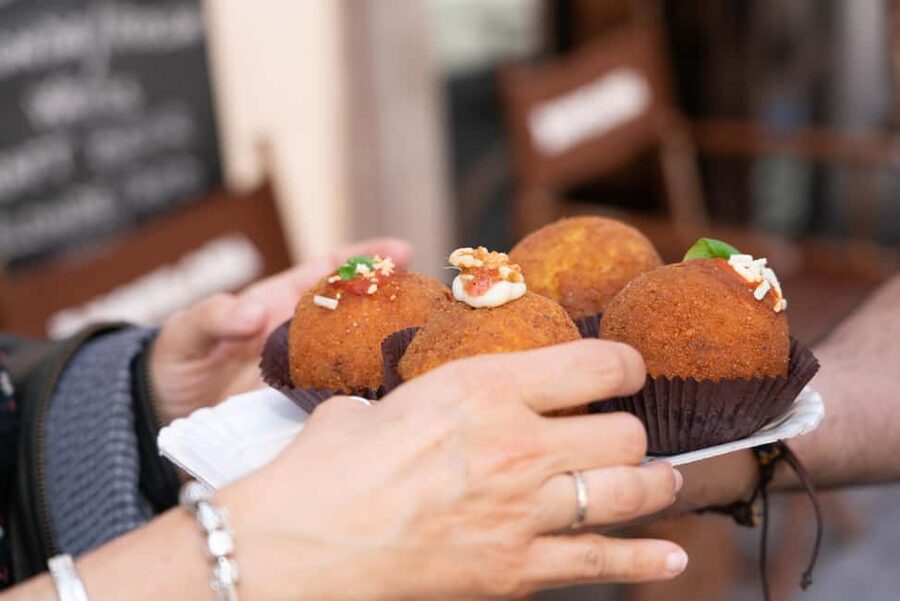 Palermo: Traditional Full Meal Food Tour with a Local - The route starts at Piazzetta Delle Dogane and Santa Maria della Catena