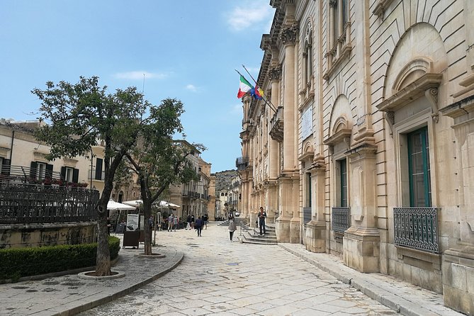 Private Transfer from/to Castellammare del Golfo - How the Booking Works in Real Life (Without the Headache)