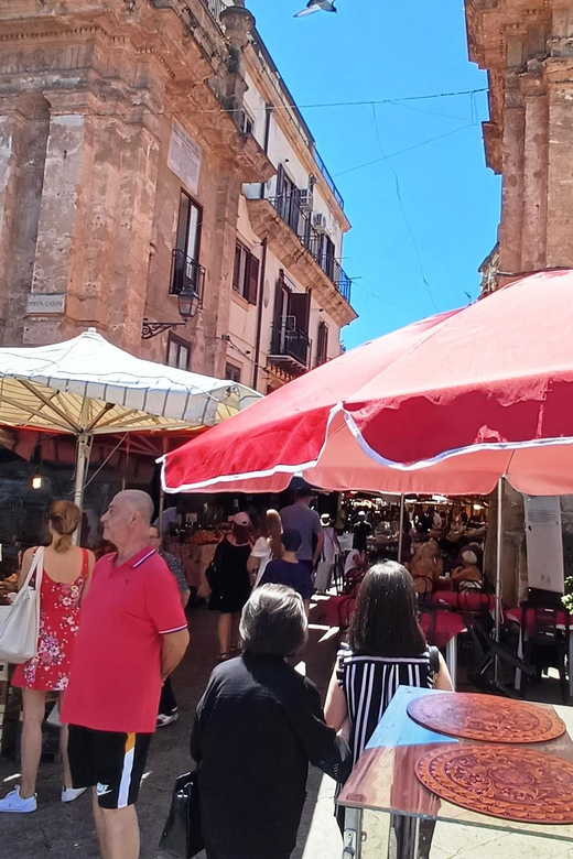 Scopri il Cuore di Palermo: arte, monumenti e mercati - Sant’Ignazio and the archaeology you’ll actually remember