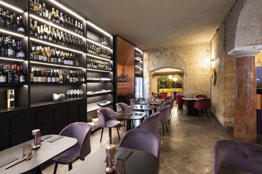 Sicilian wine tasting and hors d'oeuvres in an 18th century palace - Palermo’s Former-Stables Restaurant Inside an 18th-Century Palazzo