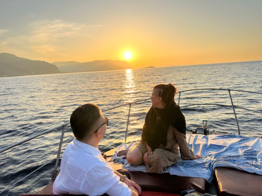 Sunset boat tour in Palermo - Key moments that make this cruise worth your evening