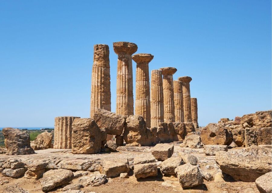 Valley of the Temples and Villa Romana Multi-Language Tour - Agrigento’s big story: myth, tyrants, and Empedocles